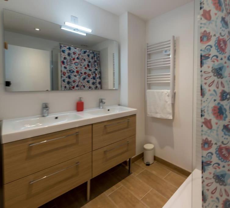 Апартаменты L'Azur 15'Plage 10'Port 5'Train Clim Wifi Pkg Тулон Экстерьер фото